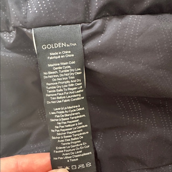 Aritzia Camouflage Hooded Jacket with Faux Fur Trim - Picture 3 of 11